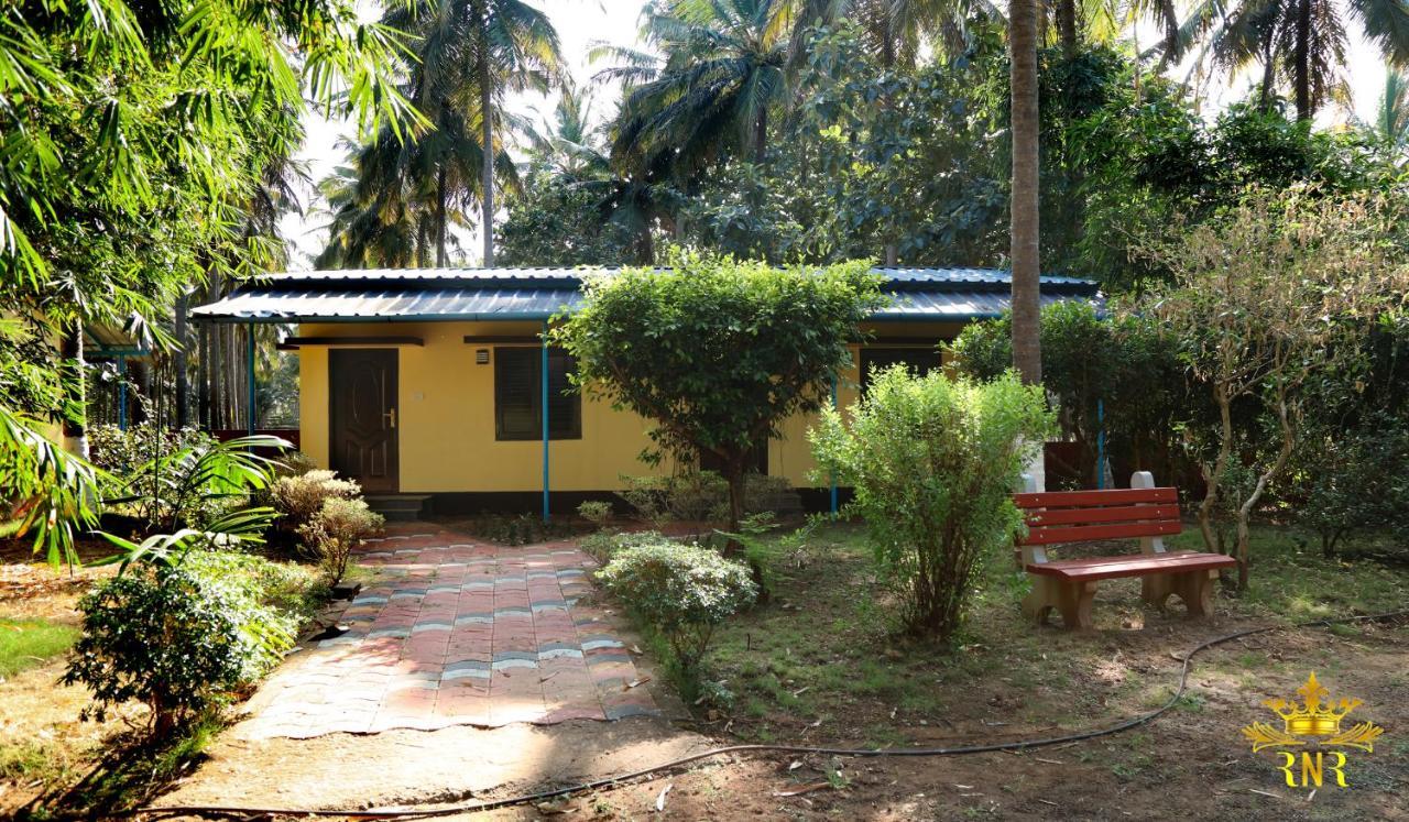 Royal Nature Resort Pollāchi Exterior foto