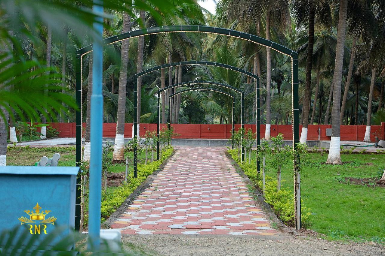 Royal Nature Resort Pollāchi Exterior foto